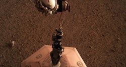 Objavljene nove slike s Marsa: Prvi put postavljen seizmograf na drugi planet